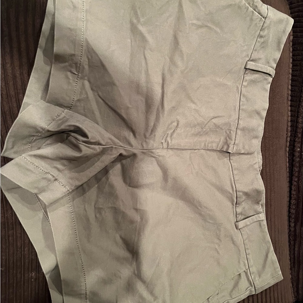 LOFT Gray Cargo Shorts with Flat Front Design
